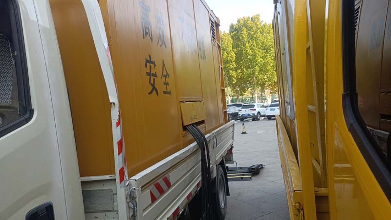 轵城镇如何判断柴油发电机组和UPS电源的切换时间是否符合要求？